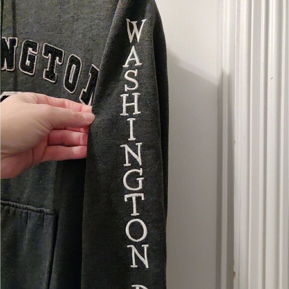 DC‎ One "Washington DC" Gray Hoodie - Picture 4 of 7